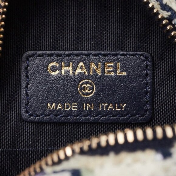 Chanel Blue/White Tweed Chanel 19 Round Clutch Bag - Picture 7 of 12